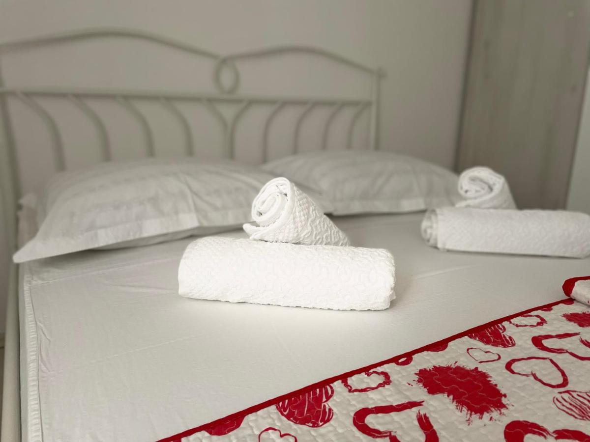 Vacation House Marin With Jacuzzi - Bol, Brac Luaran gambar