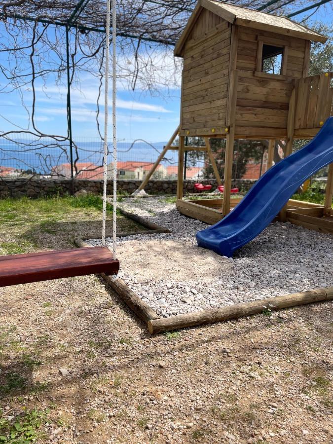 Vacation House Marin With Jacuzzi - Bol, Brac Luaran gambar