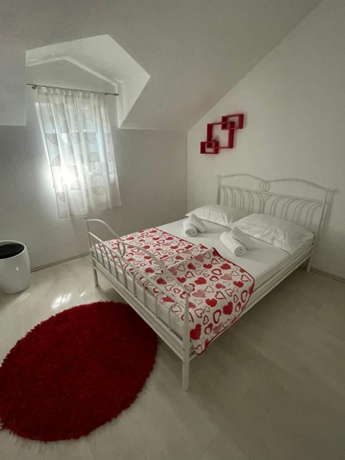Vacation House Marin With Jacuzzi - Bol, Brac Luaran gambar